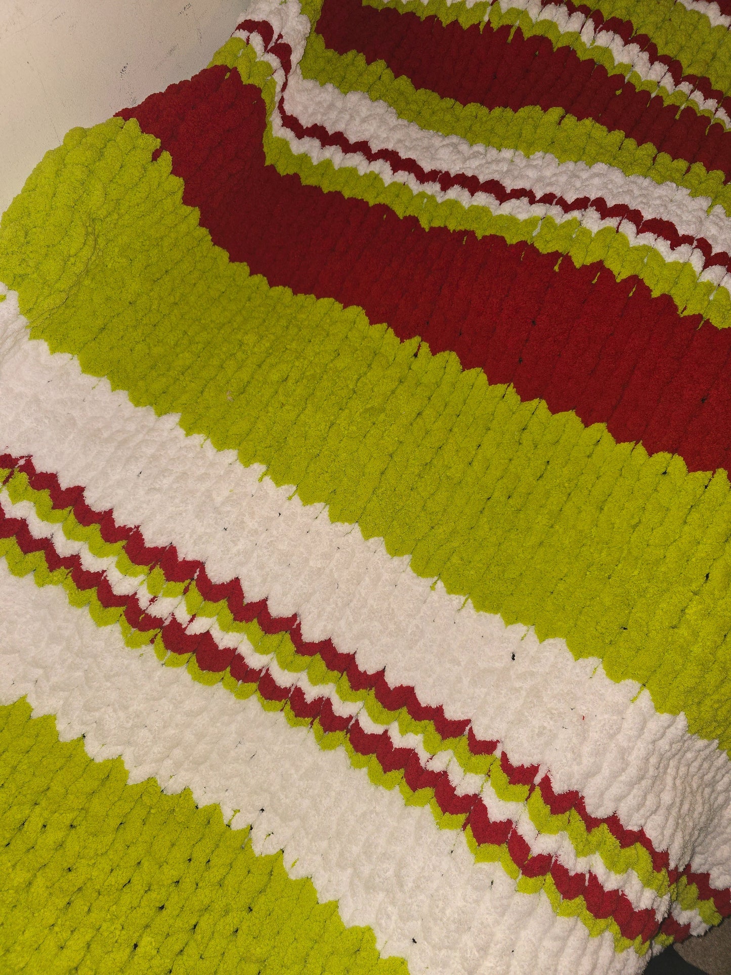 Grinch Blanket Gift Set